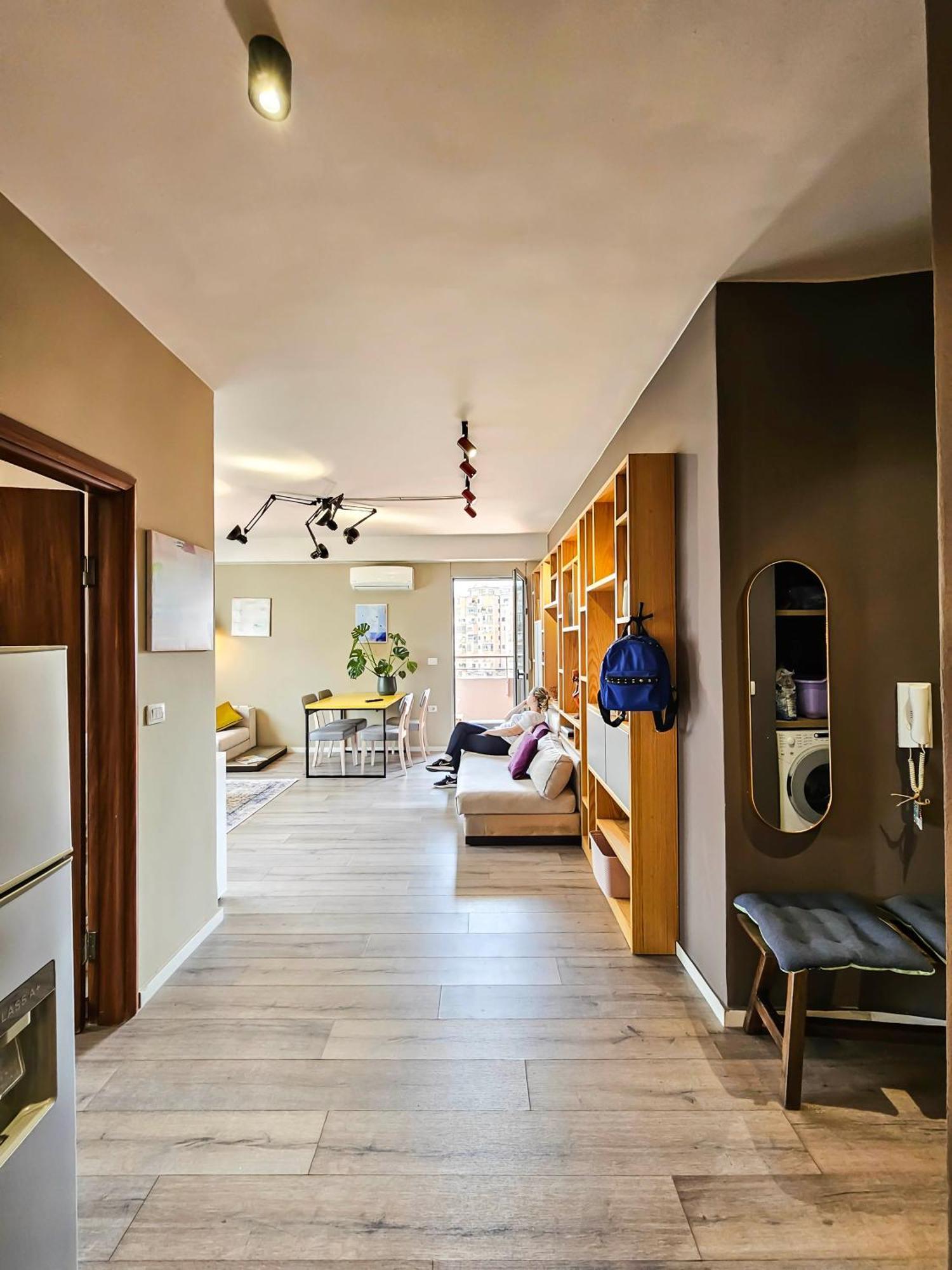 Modern Flat In Center