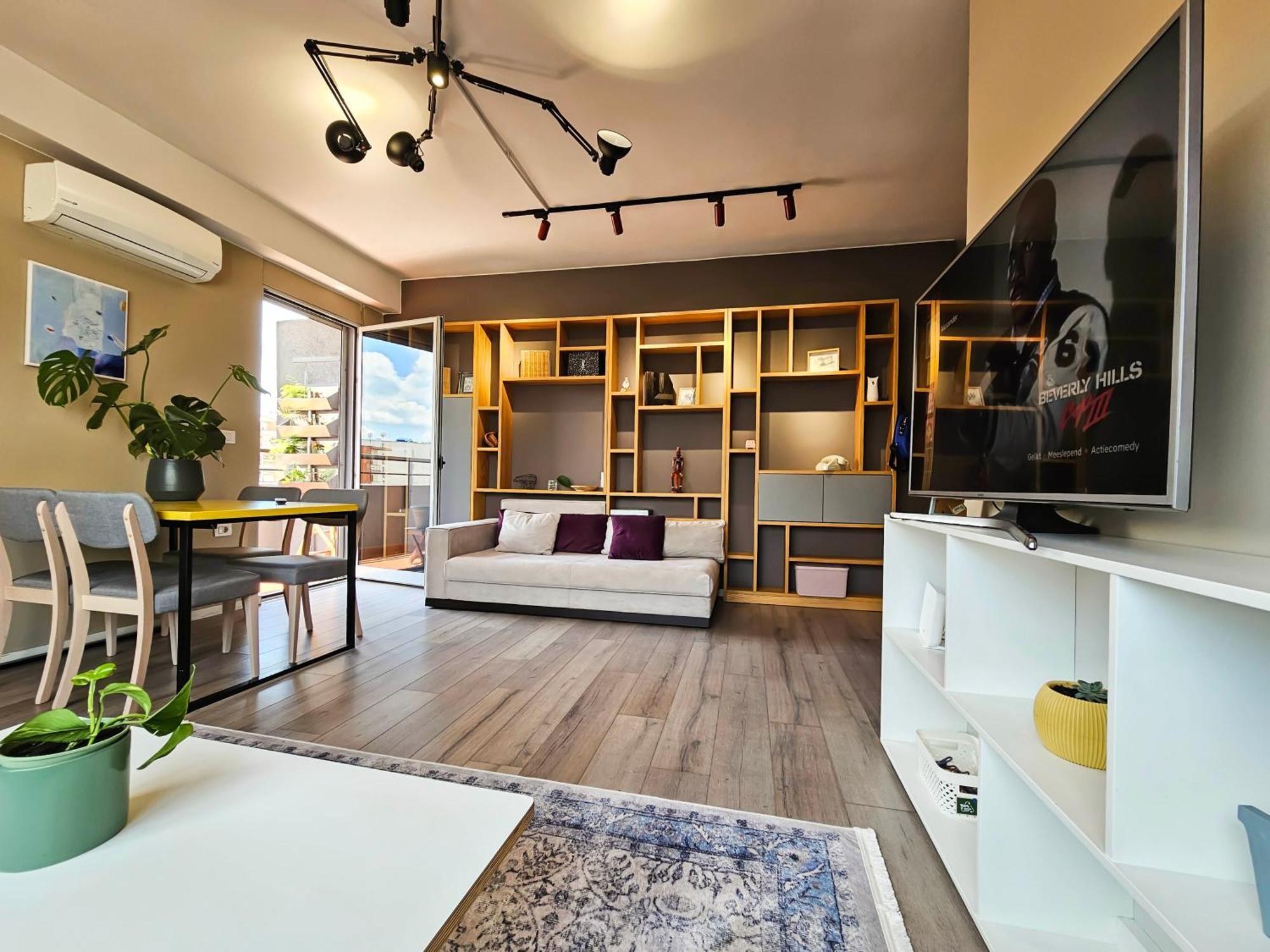Modern Flat In Center Apartment
